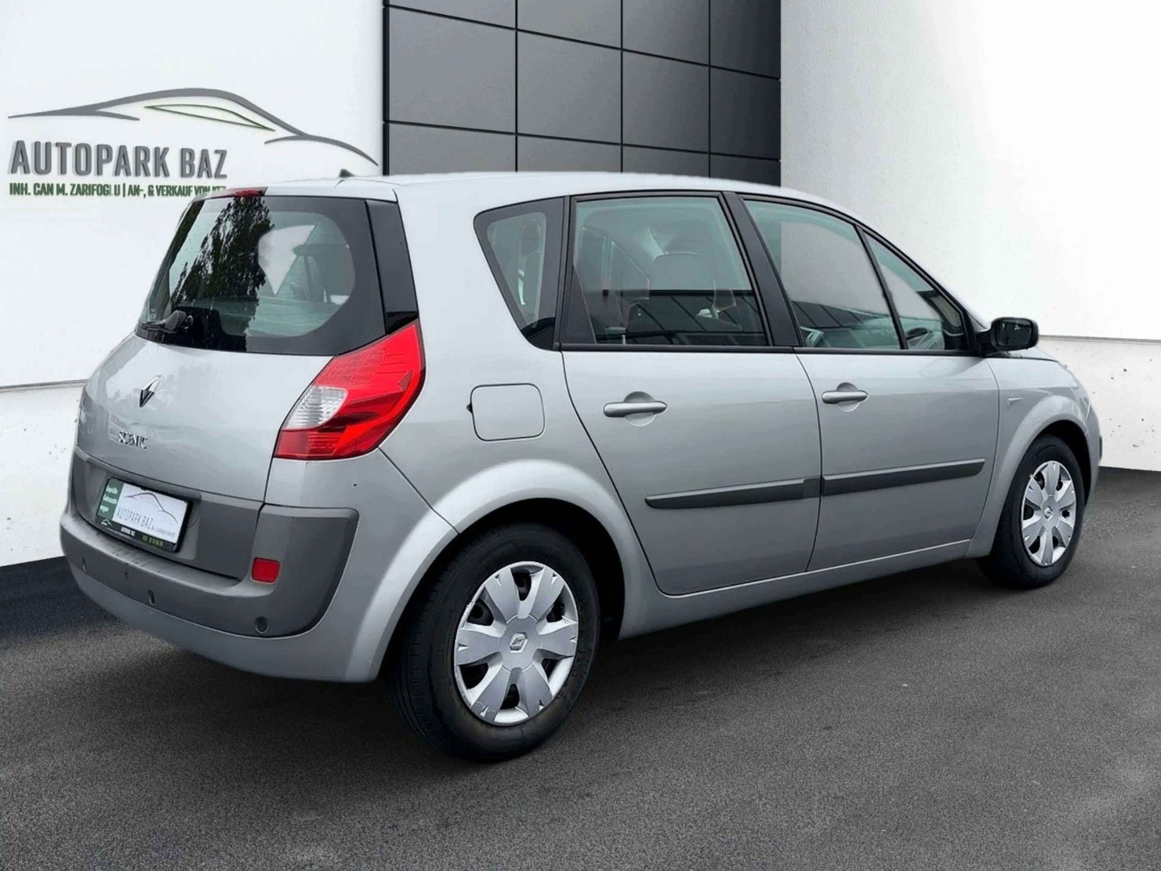 Renault Scenic II Avantage *AUTOMATIK* 1. HAND*PDC*SHZ* — photo 3