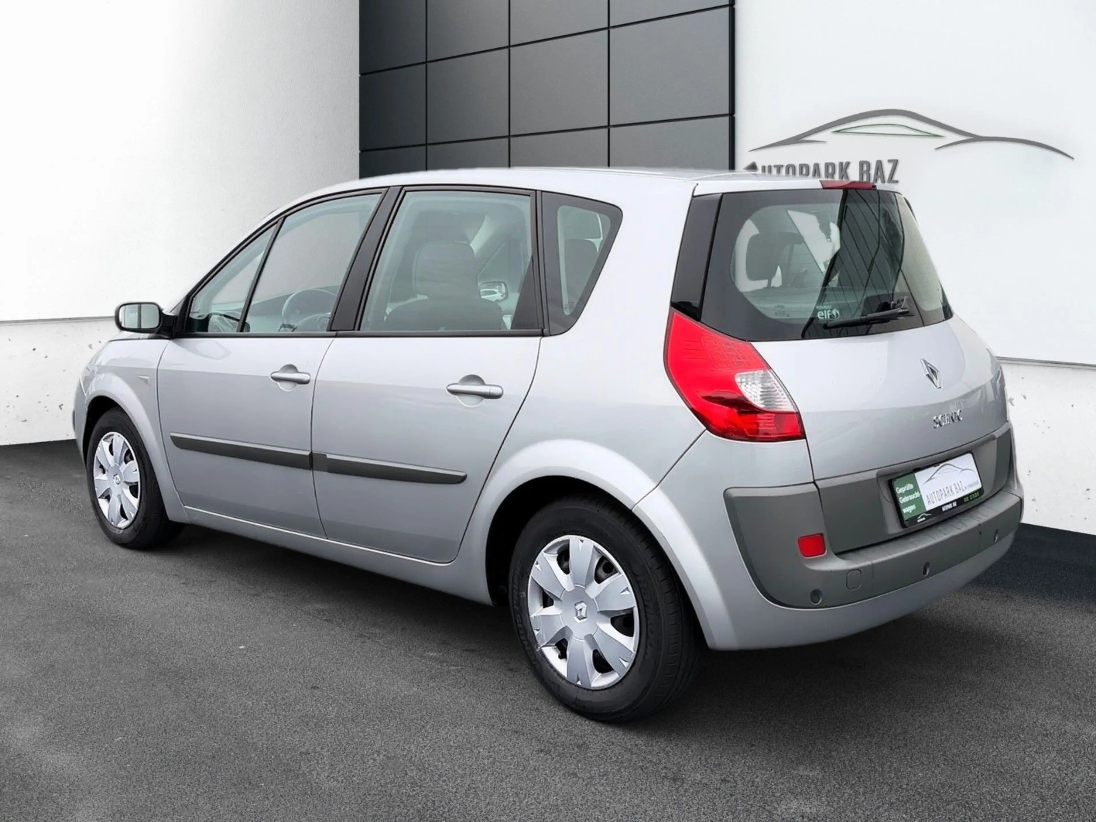 Renault Scenic II Avantage *AUTOMATIK* 1. HAND*PDC*SHZ* — photo 4
