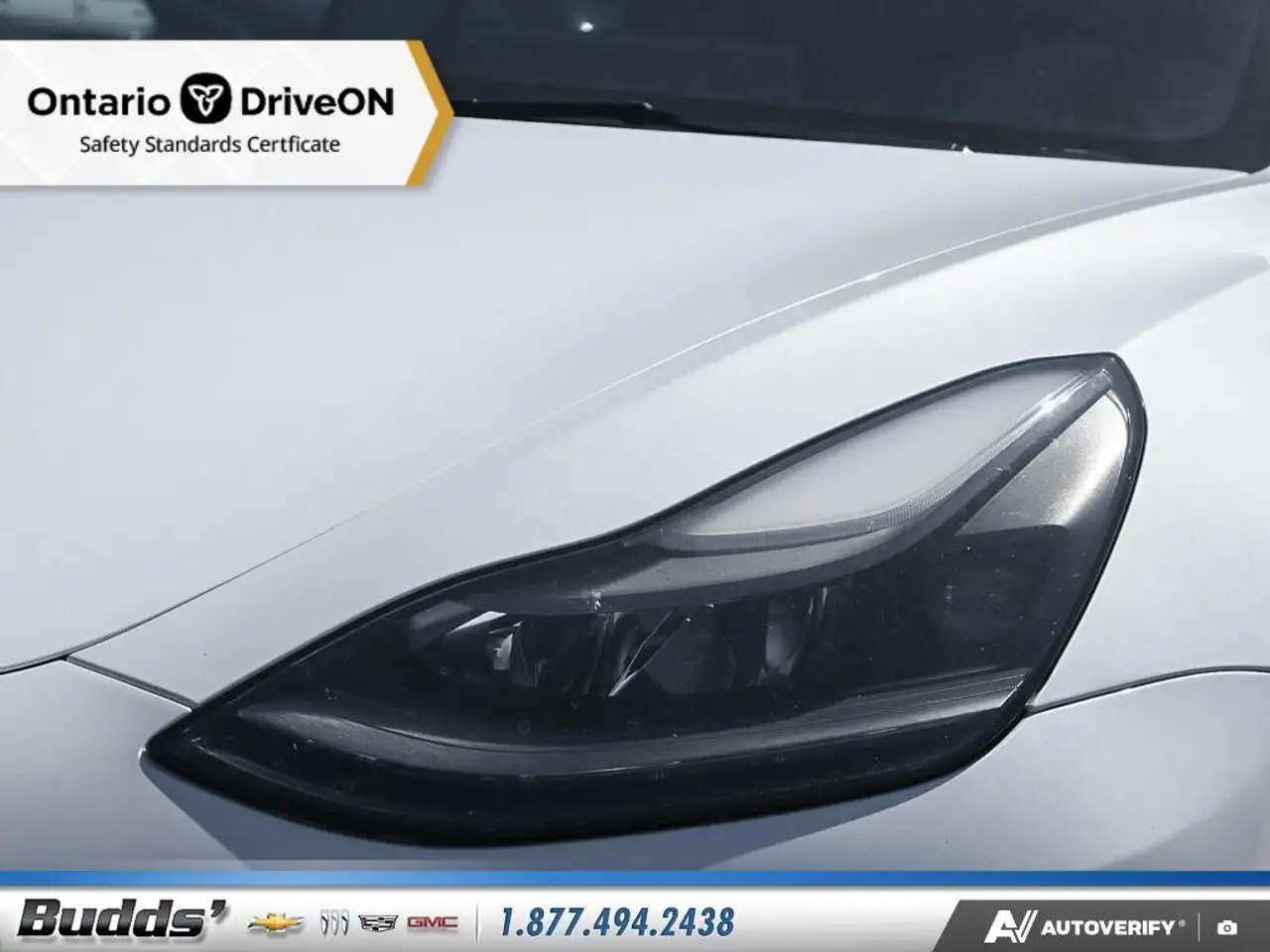 Tesla Model 3 снимка Tesla Model 3