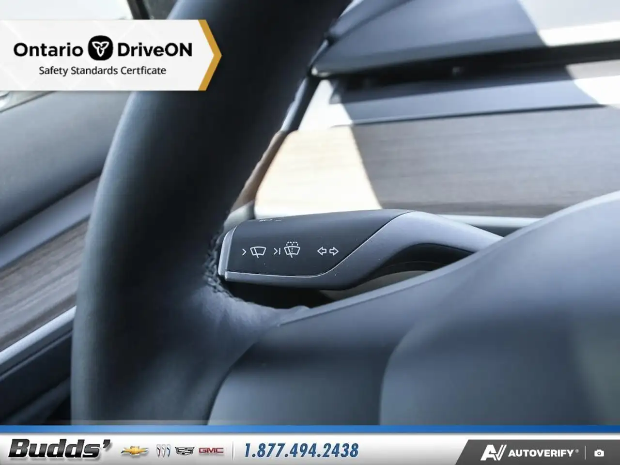 Tesla Model 3 снимка Tesla Model 3