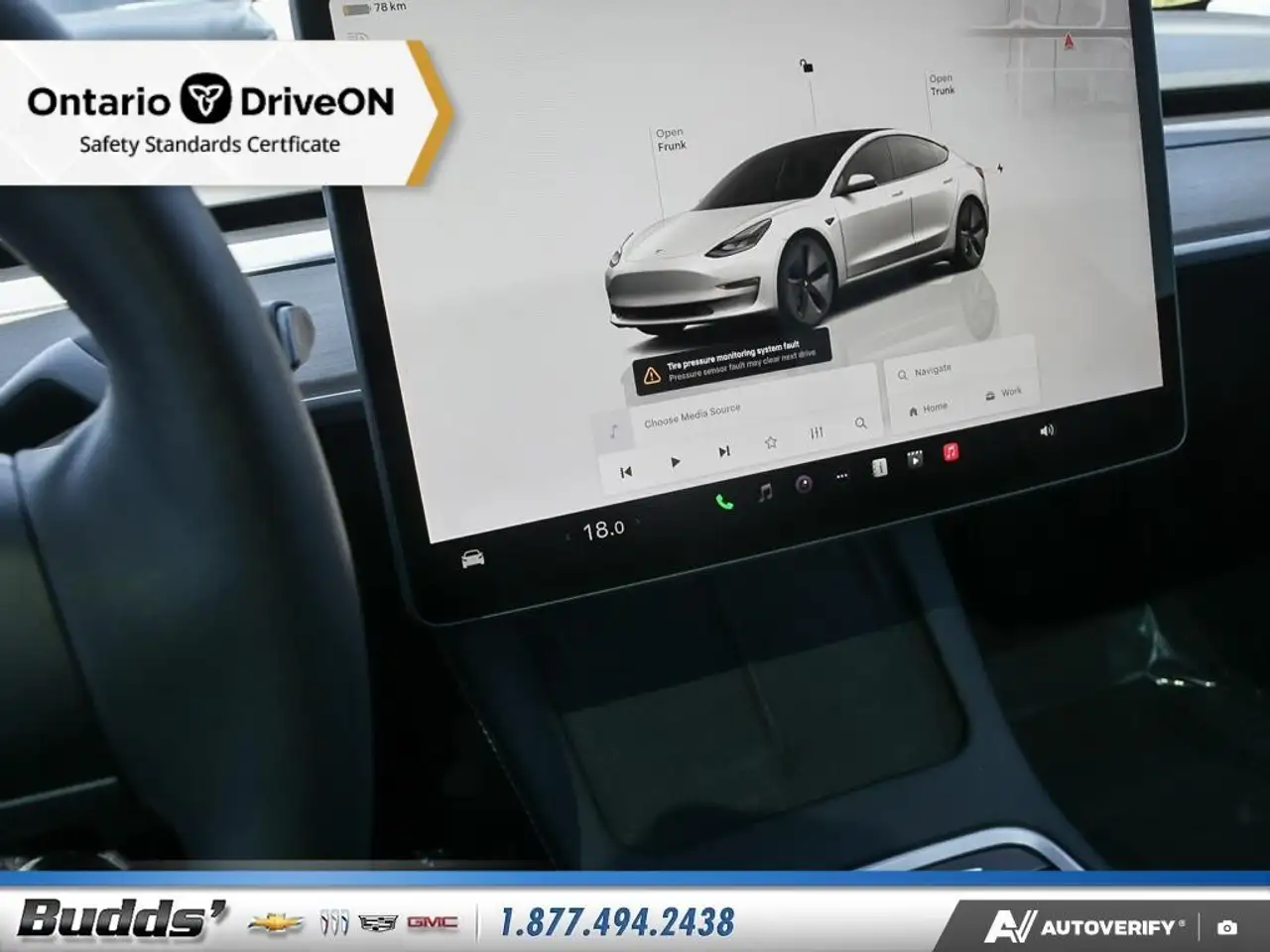 Tesla Model 3 снимка Tesla Model 3