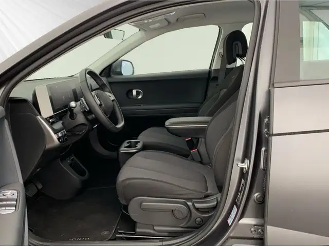 Hyundai Ioniq 5 view 8