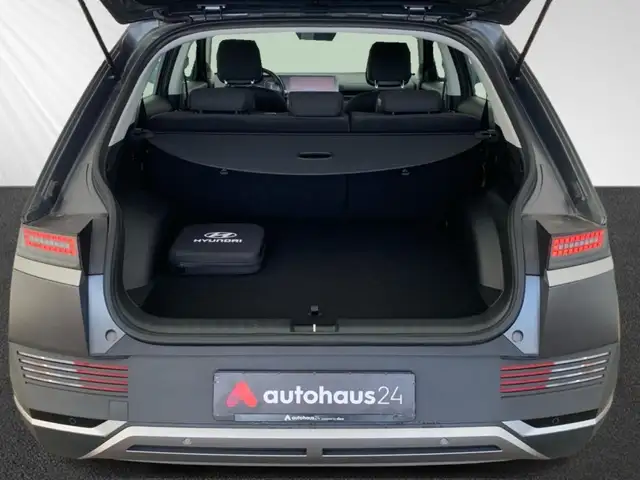 Hyundai Ioniq 5 view 6