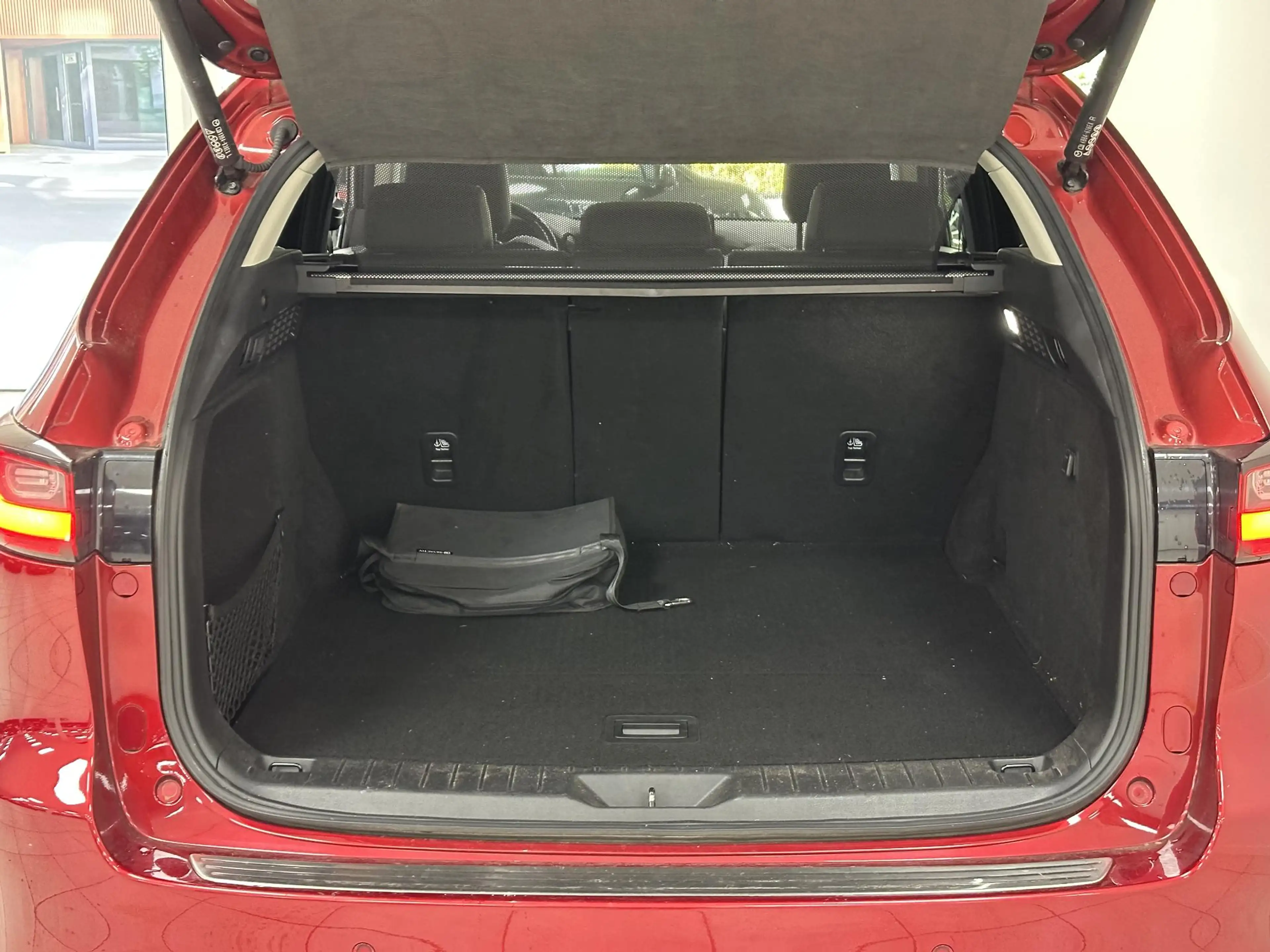 Mazda CX-60 2.5 e-SkyActiv PHEV Takumi ELEKT. WEGKLAPBARE TREK — photo 9