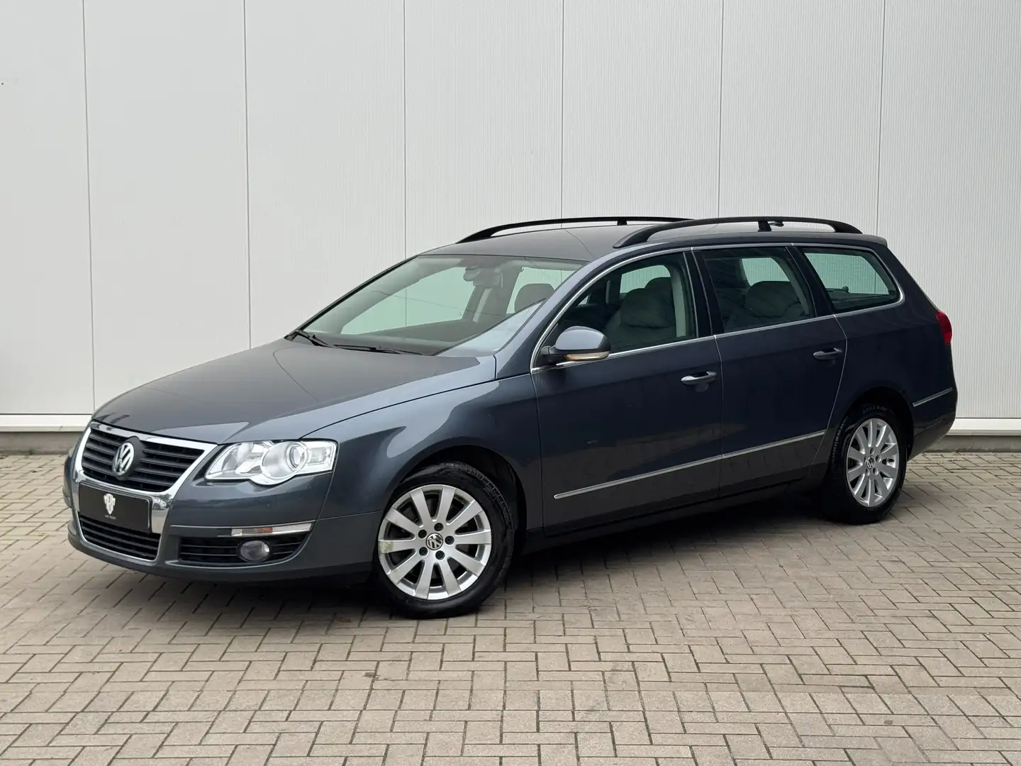 Volkswagen Passat ✅1.6 TDI GARANTIE Navi Parksens Cruise C 1.Eig Gris - 1