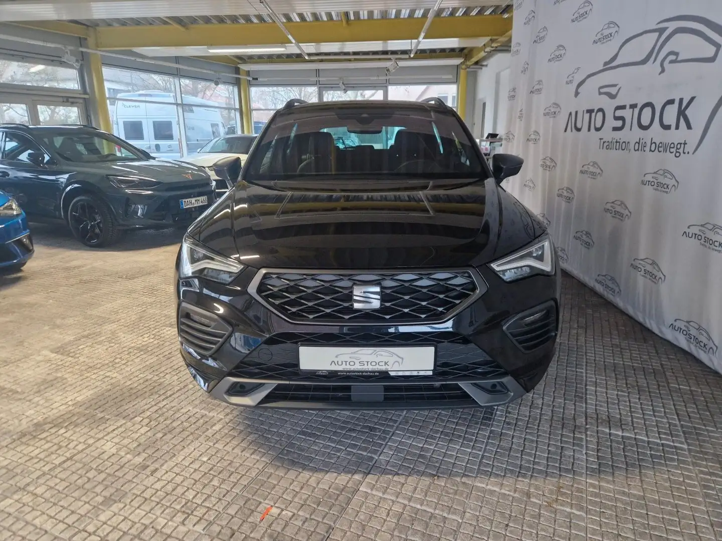 SEAT Ateca FR 2.0 TDI 4Drive DSG Navi LED PDC ACC AHK Black - 2
