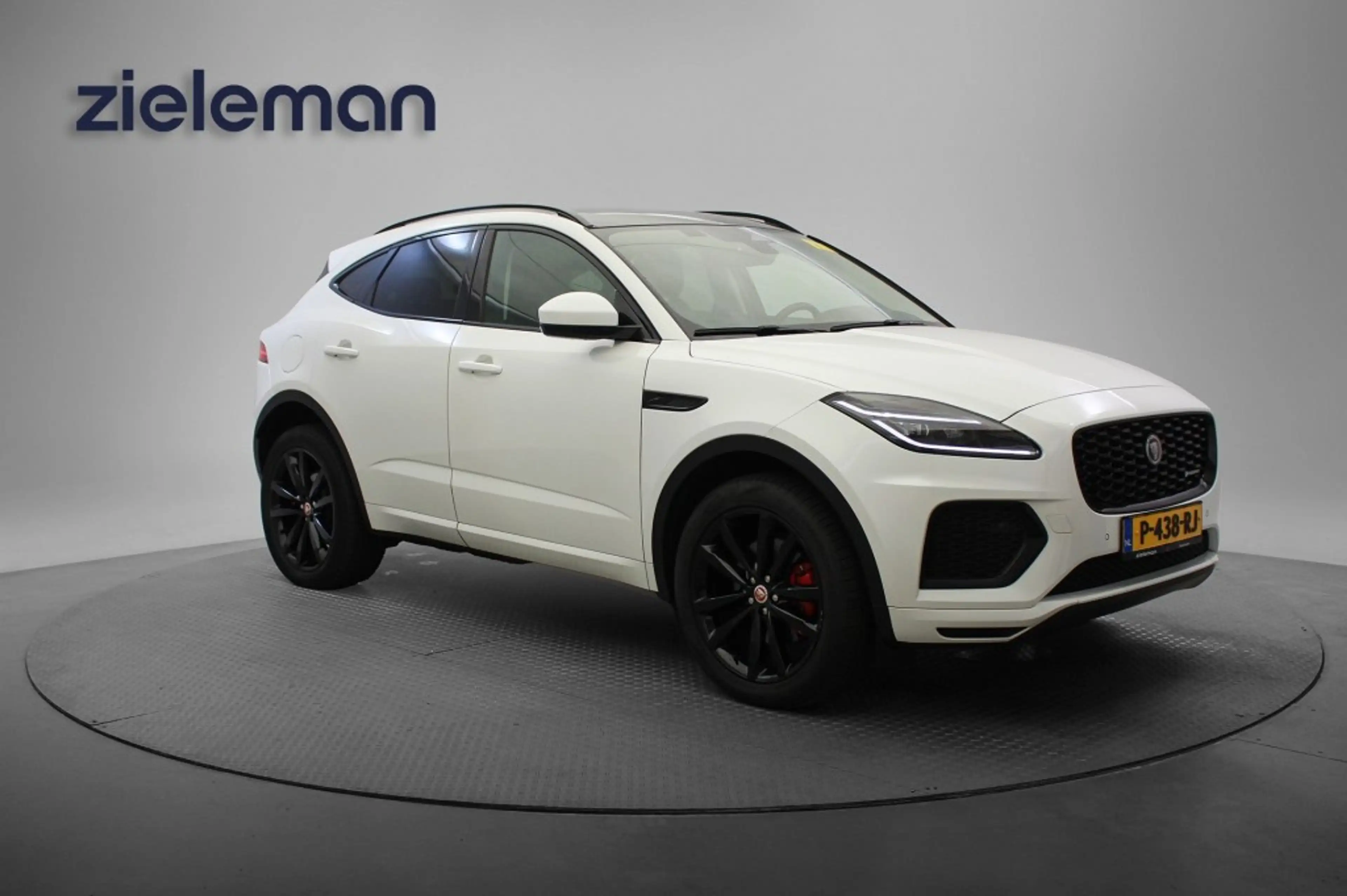 Jaguar E-Pace 1.5 P300e AWD R-Dynamic HSE - Panorama, Carplay, C