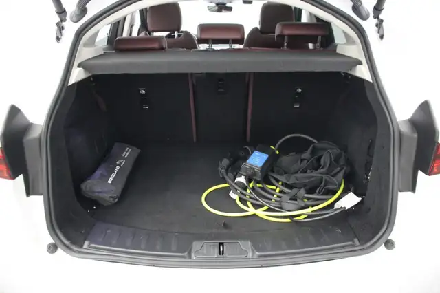 Jaguar E-Pace view 15