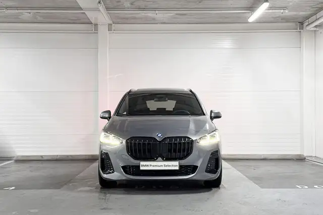 BMW 2 Series view 5