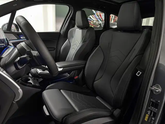 BMW 2 Series view 9