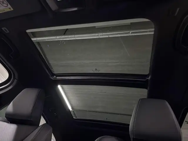 BMW 2 Series view 10