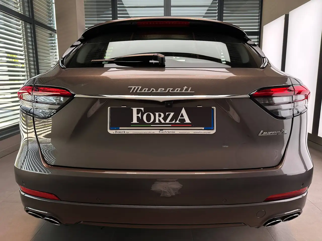 Maserati Levante 2022 — фото 15