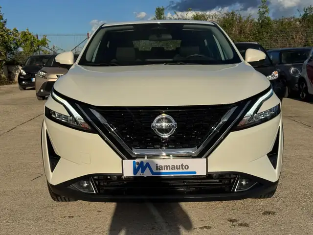 Nissan Qashqai view 3