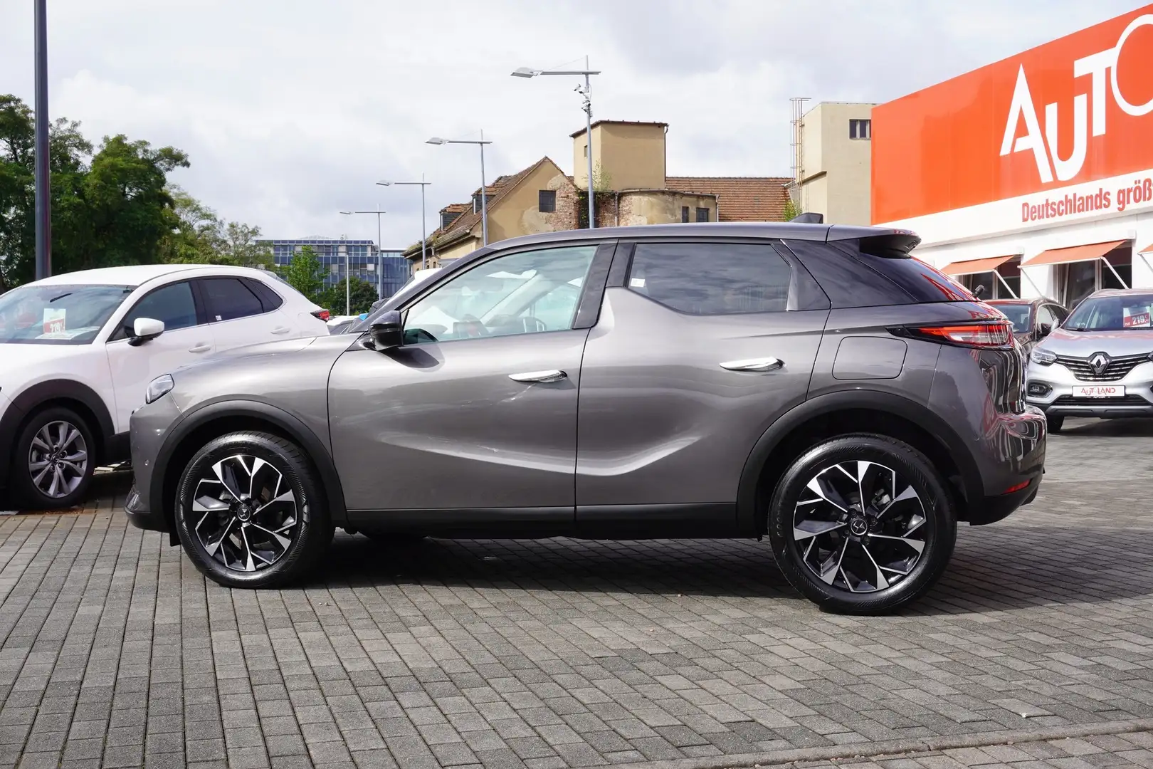 DS Automobiles DS 3 PureTech 130 Aut. LED ACC Navi 360° Gris - 2