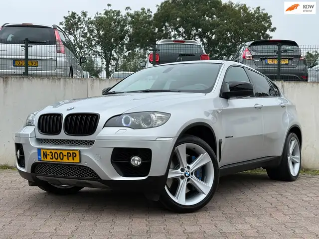 BMW X6 XDrive50i M/V8/408 PK/OPENDAK/LEDER/VIRTUAL/PDC/CA