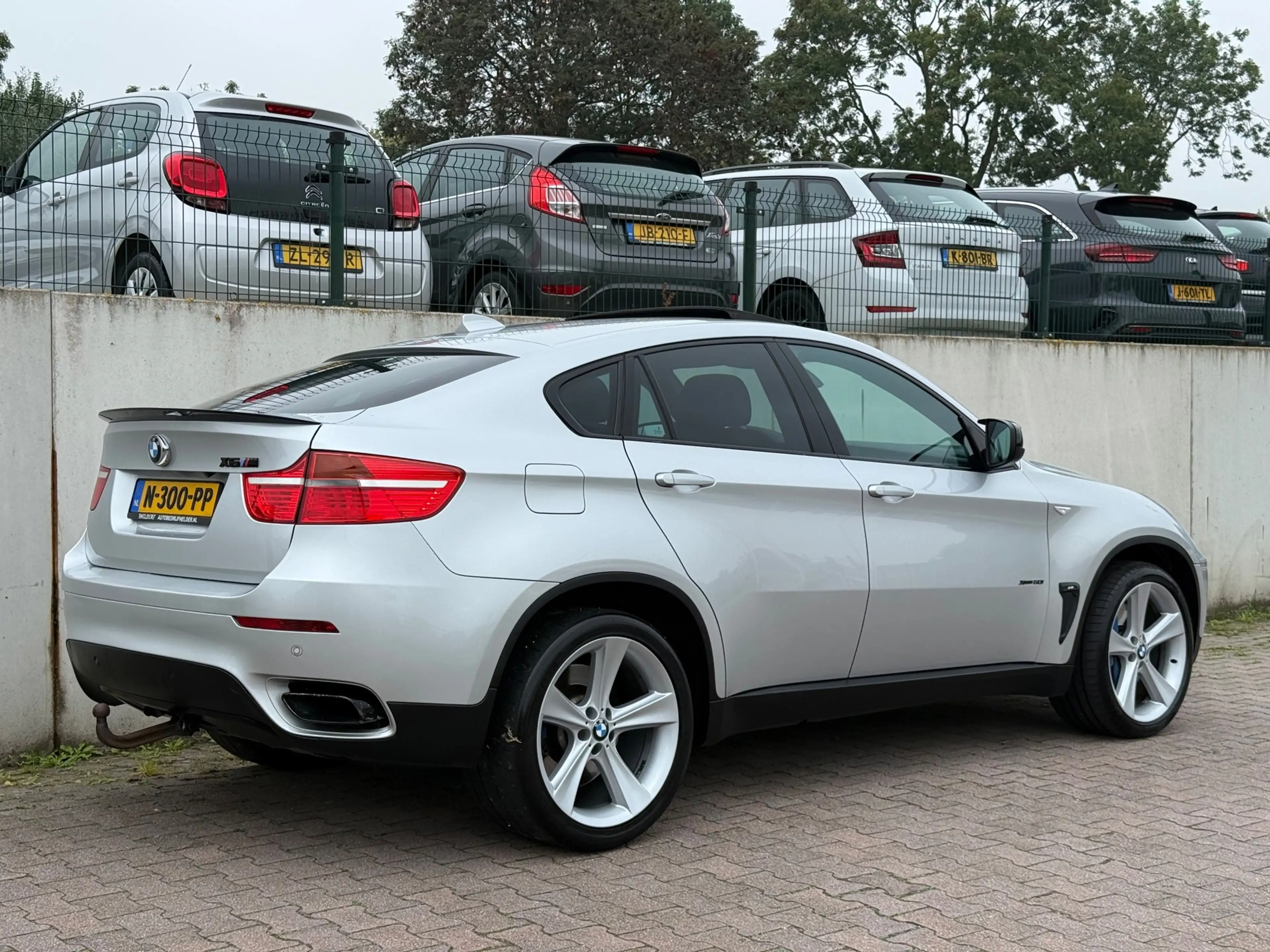 BMW X6 XDrive50i M/V8/408 PK/OPENDAK/LEDER/VIRTUAL/PDC/CA — photo 7