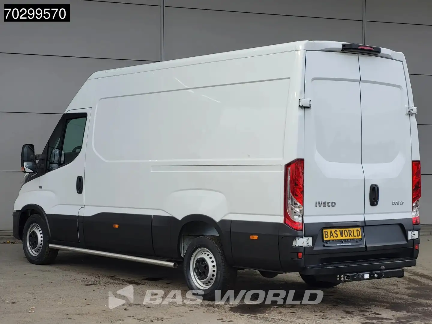 Iveco Daily 35S14 Automaat L2H2 3,5t Trekhaak Airco Cruise Eur Blanc - 2