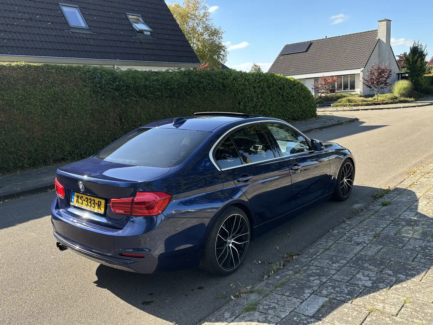 BMW 330 E Blauw - 2