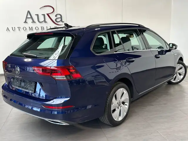 Volkswagen Golf view 4