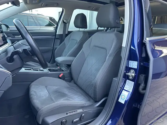 Volkswagen Golf view 11