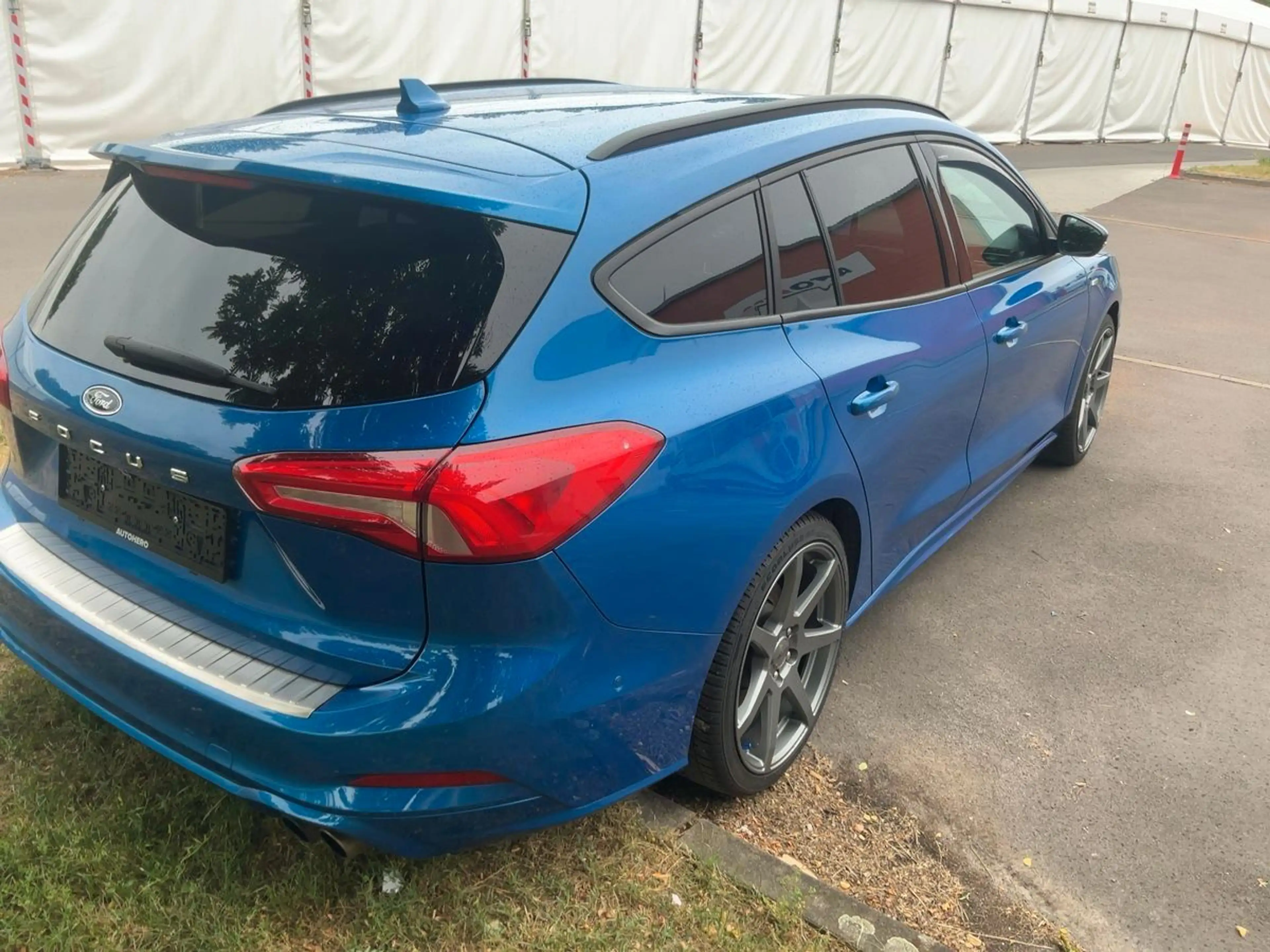 Ford Focus Turnier ST-Line X LED/AHK/Kamera/18"/1Hand — photo 6