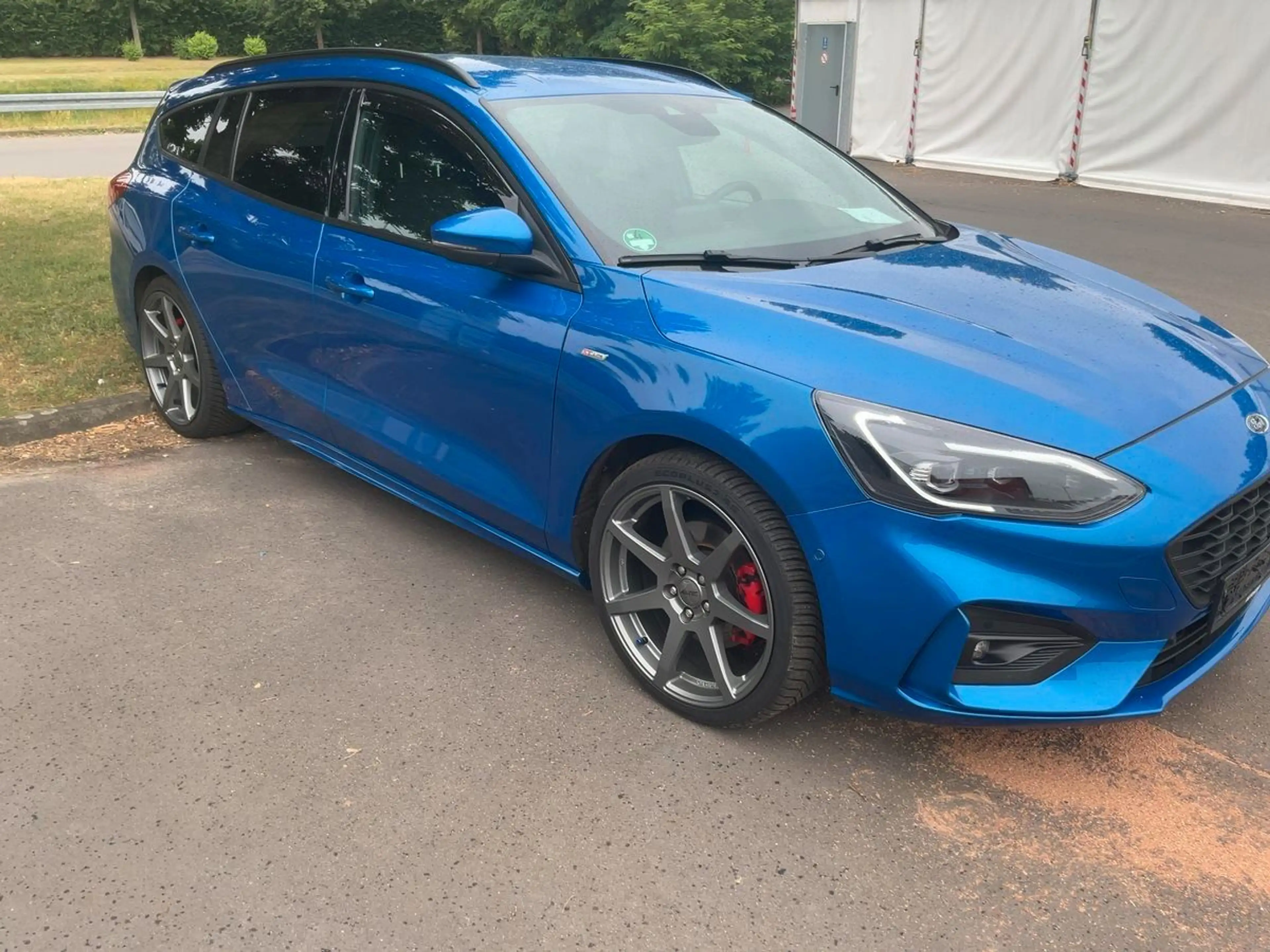 Ford Focus Turnier ST-Line X LED/AHK/Kamera/18"/1Hand