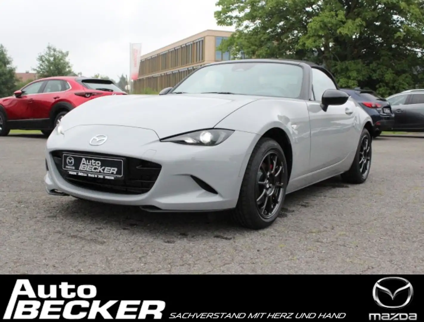 Mazda MX-5 1.5L SKYACTIV-G (132 hp) siva - 1