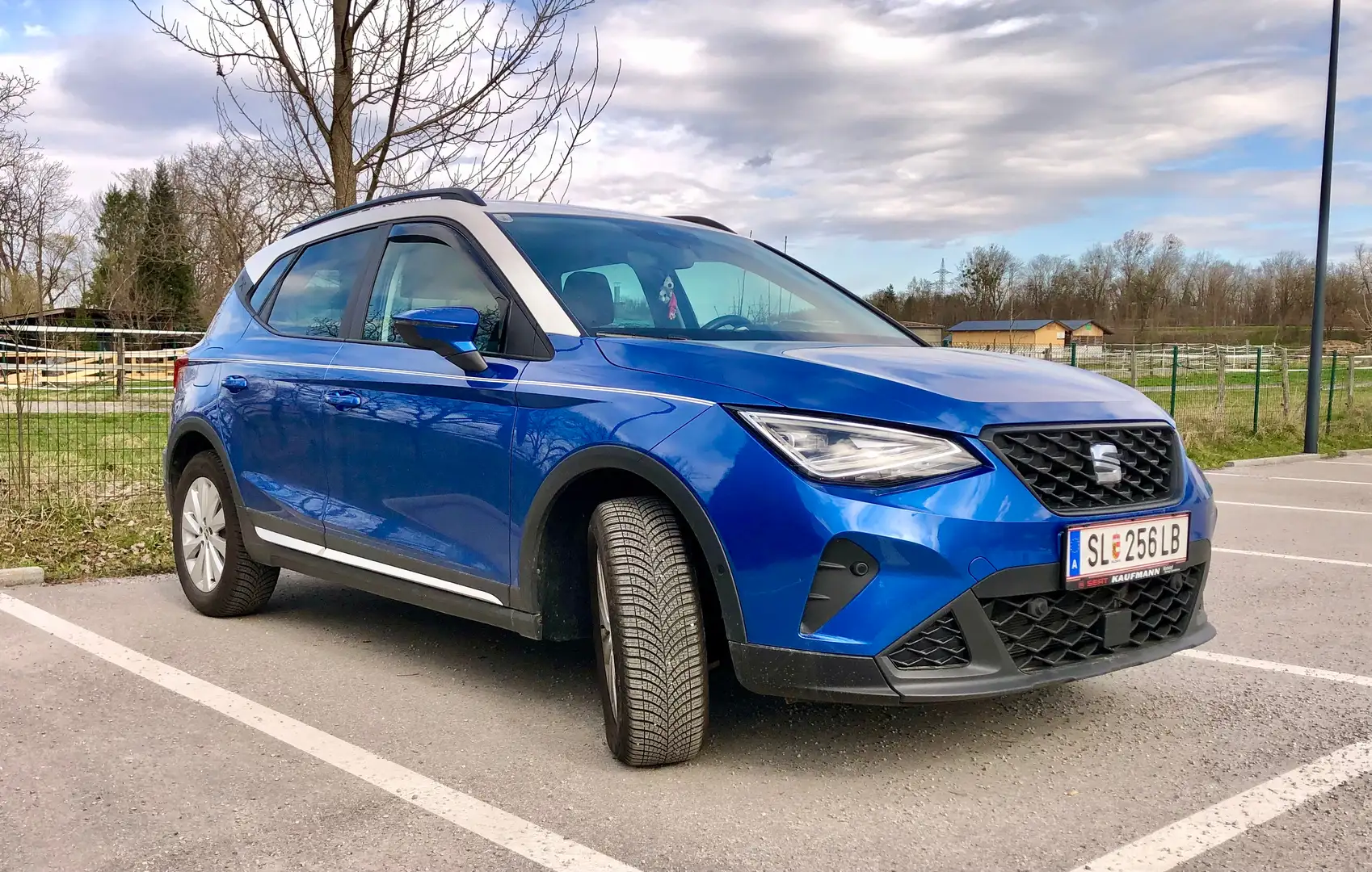 SEAT Arona Arona 1,0 Eco TSI DSG Blau - 1