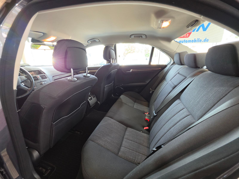 Mercedes-Benz C 220 Lim CDI BlueEfficiency+KLIMAAUTO.+PDC+ — photo 11