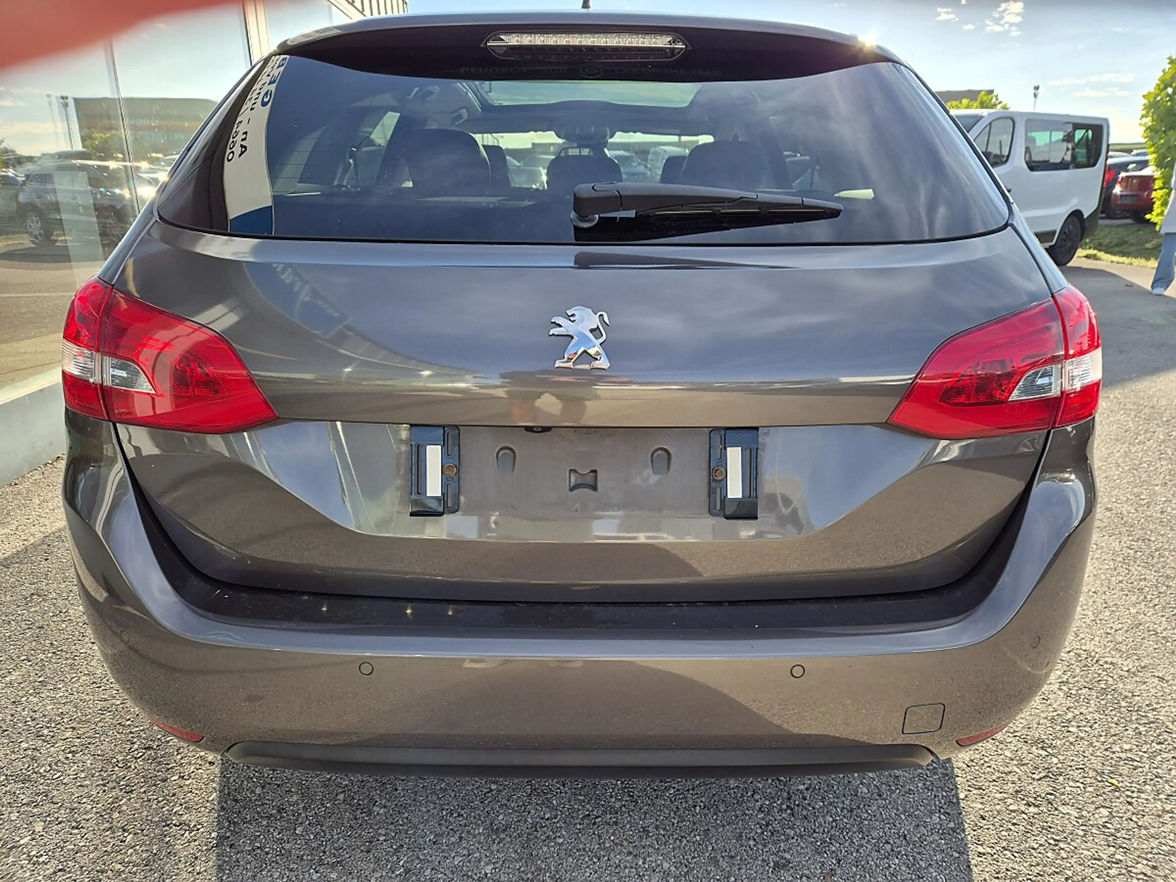 Peugeot 308 SW 1,6 e-HDi 115 FAP Allure 17" Felgen — photo 6