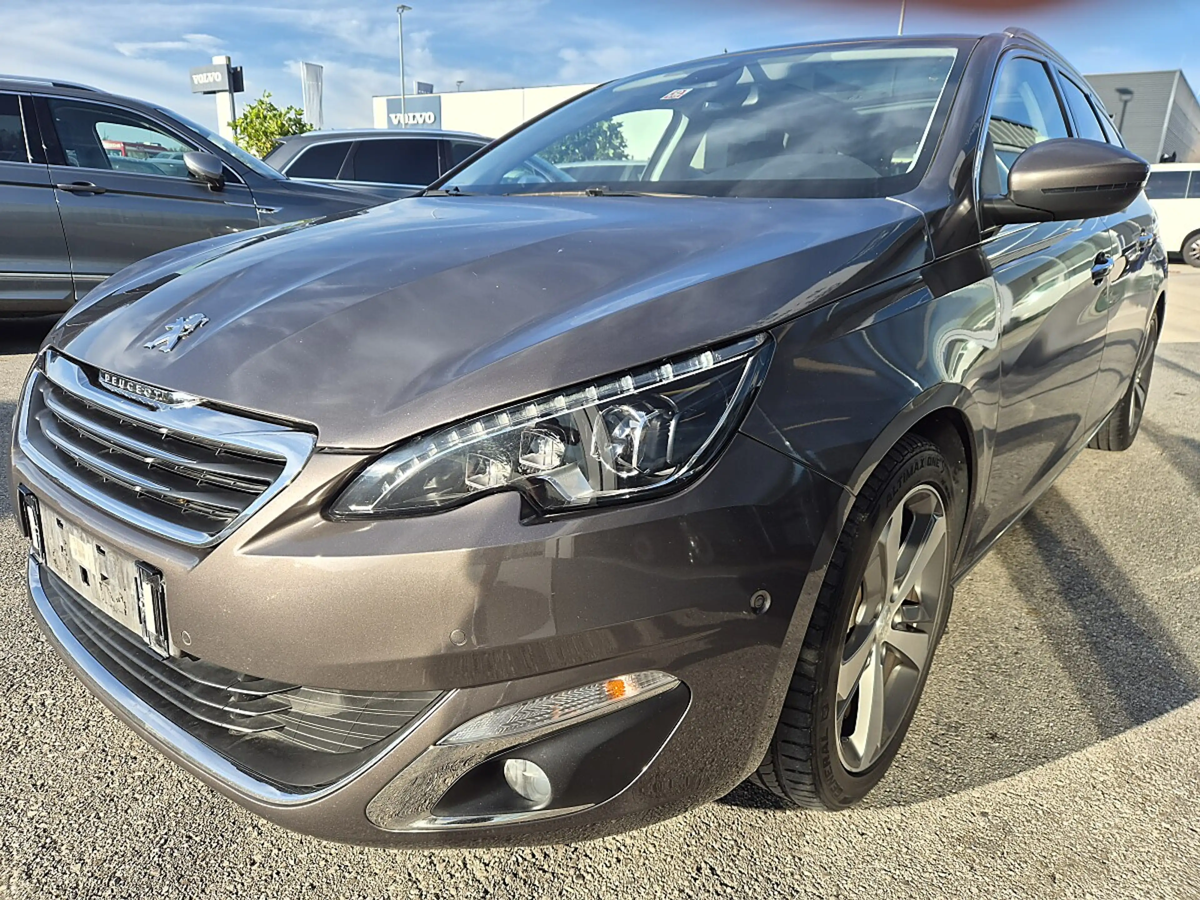 Peugeot 308 SW 1,6 e-HDi 115 FAP Allure 17" Felgen — photo 2