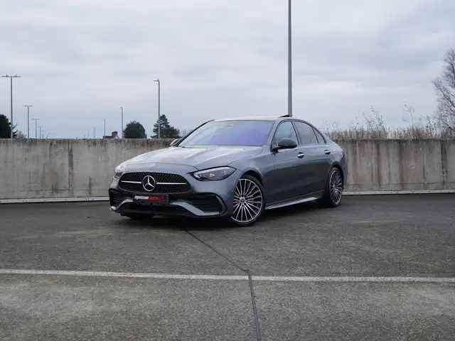 Mercedes-Benz C 180 AMG-LINE | PANO | 360° | KEYLESS | 1st Owner!