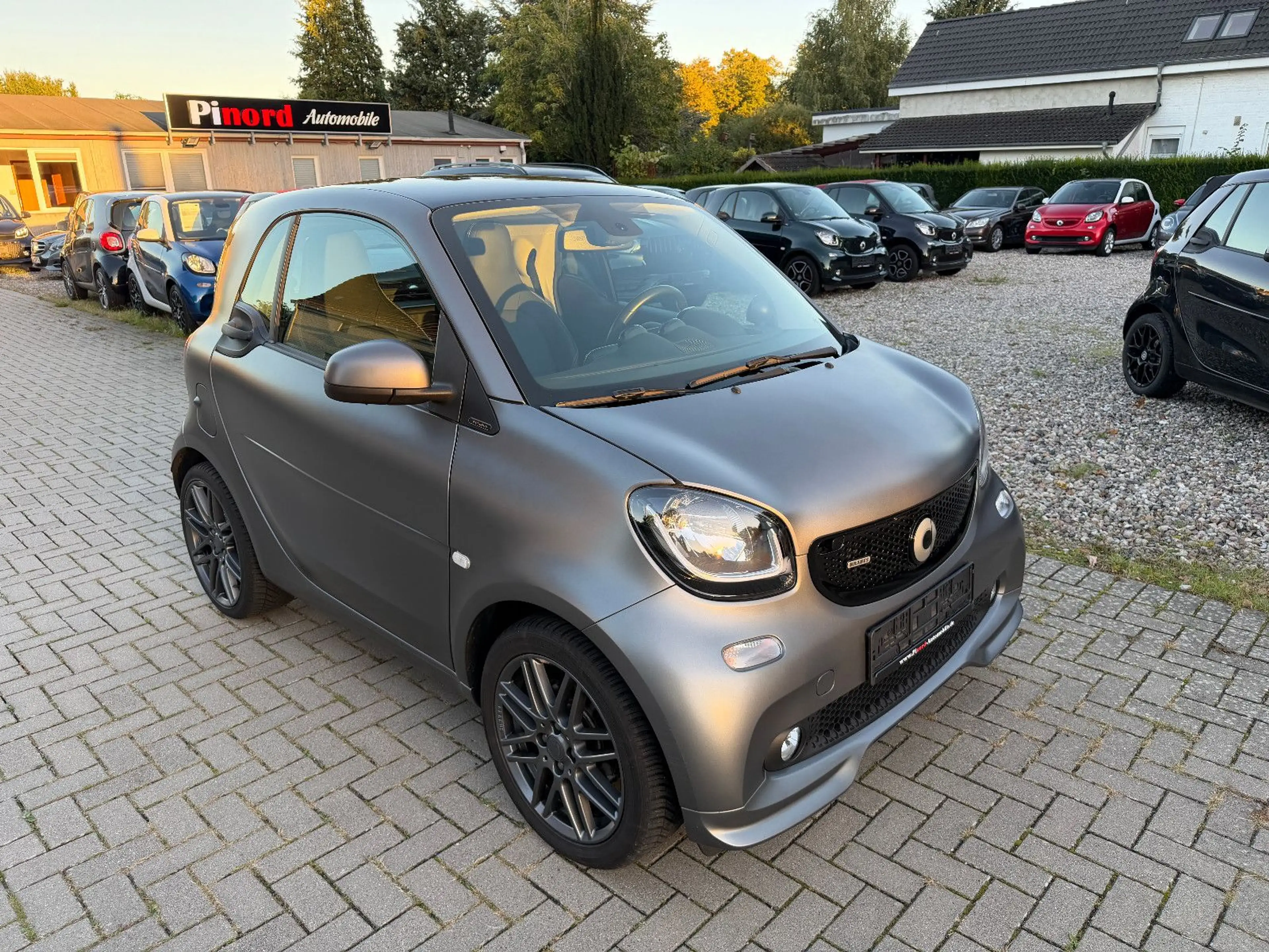 smart forTwo Brabus Xclusive 109PS-LED-NAVI-PANO-JBL-KAM-DAB