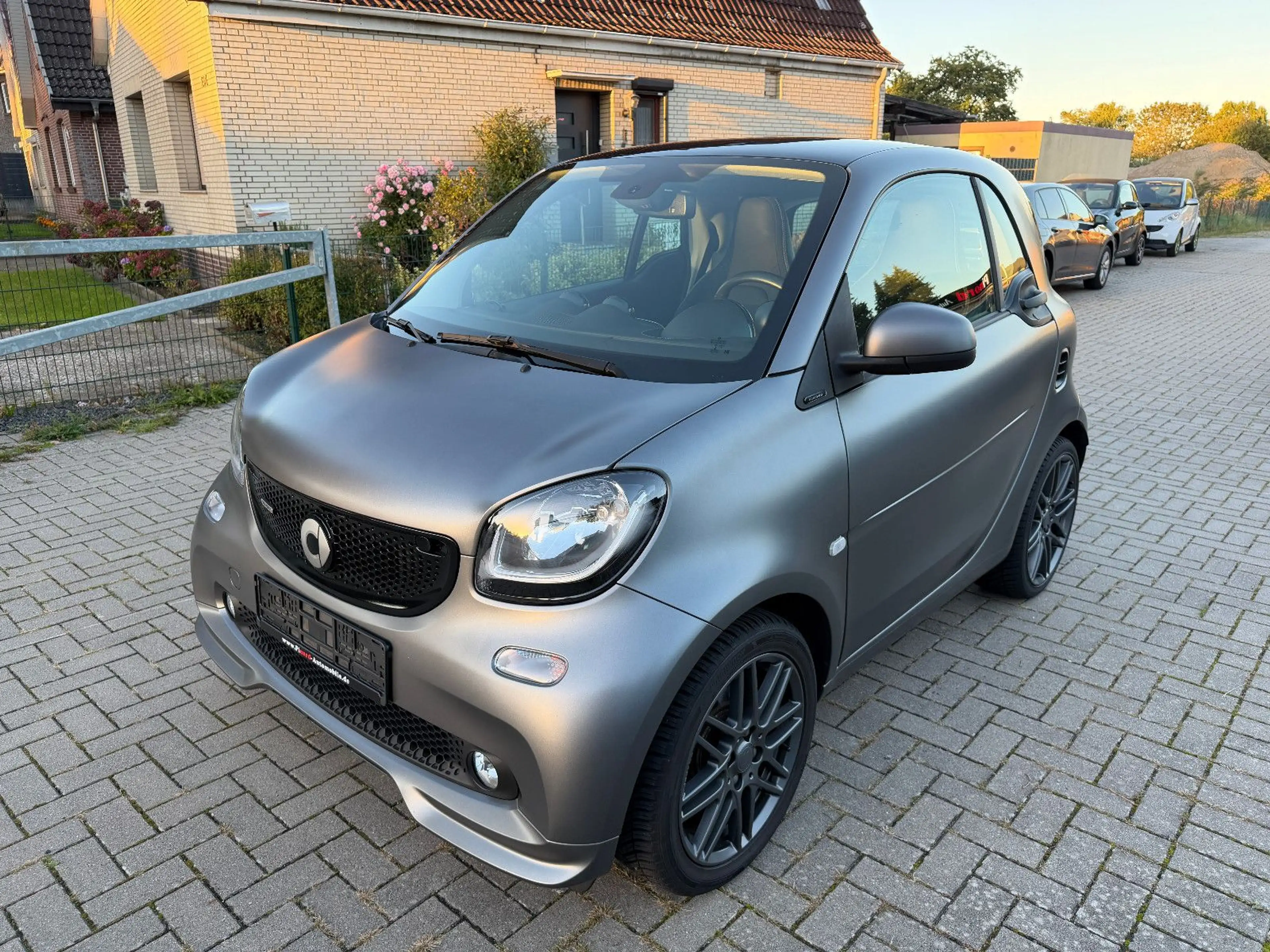 smart forTwo Brabus Xclusive 109PS-LED-NAVI-PANO-JBL-KAM-DAB — photo 3