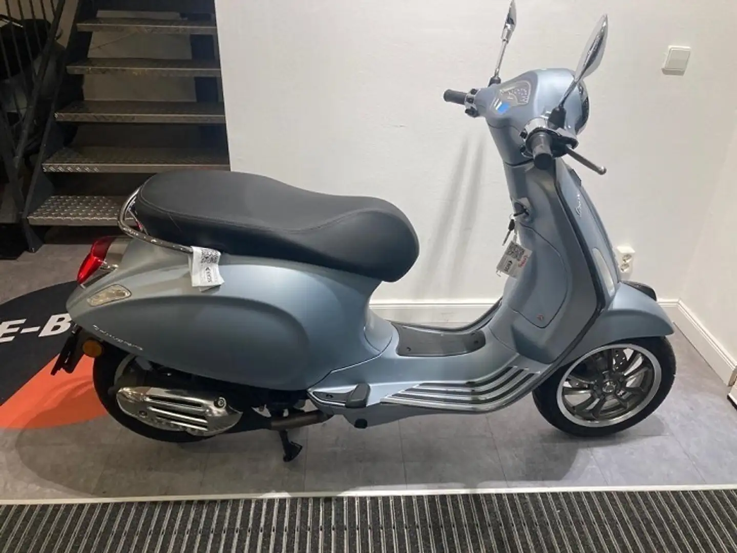 Vespa Primavera S 50 fahrbar ab 15 Jahre Gri - 2