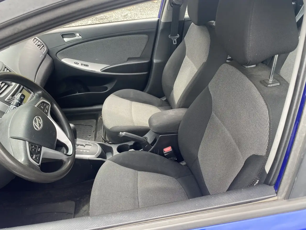 Hyundai ACCENT снимка Hyundai ACCENT