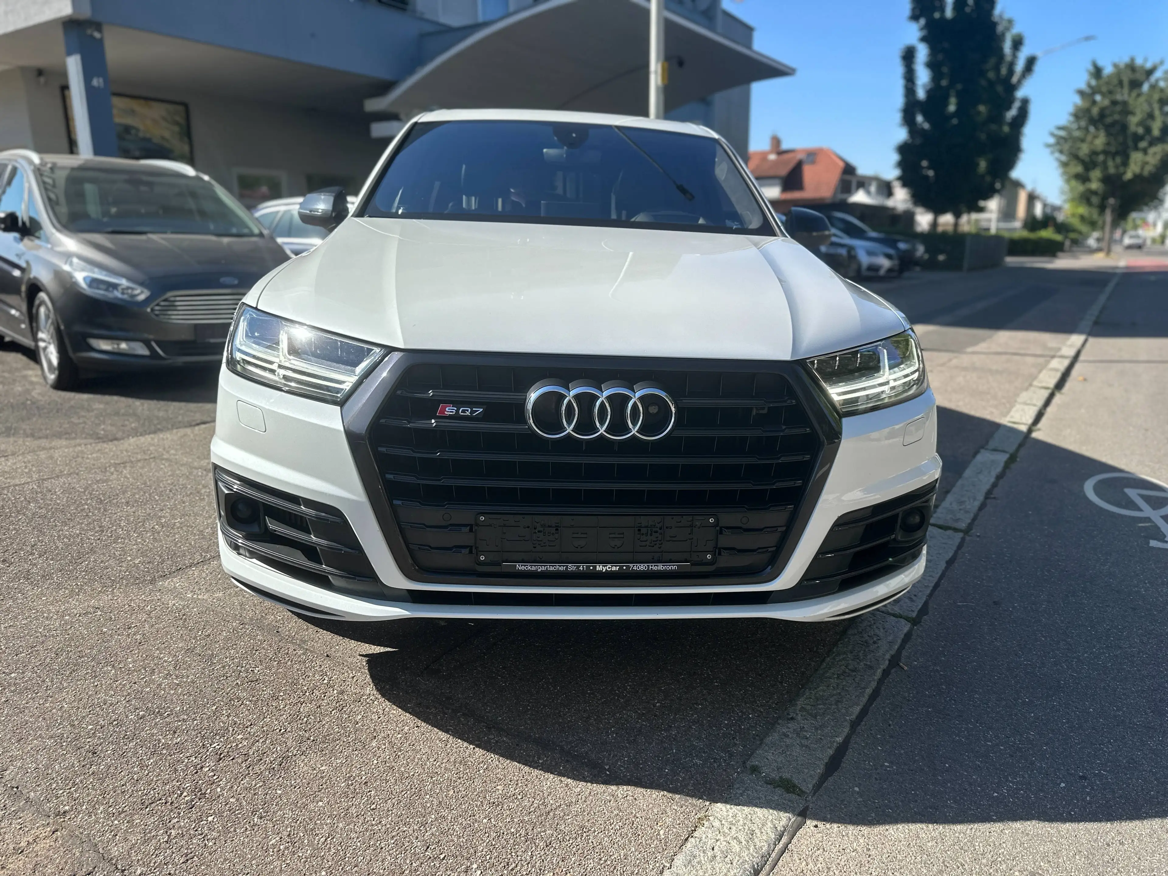 Audi SQ7 4.0 TDI quattro Exclusive Ceramic Bremse 7-Sitzer B&O Nachtsicht Pano Kamera — photo 2