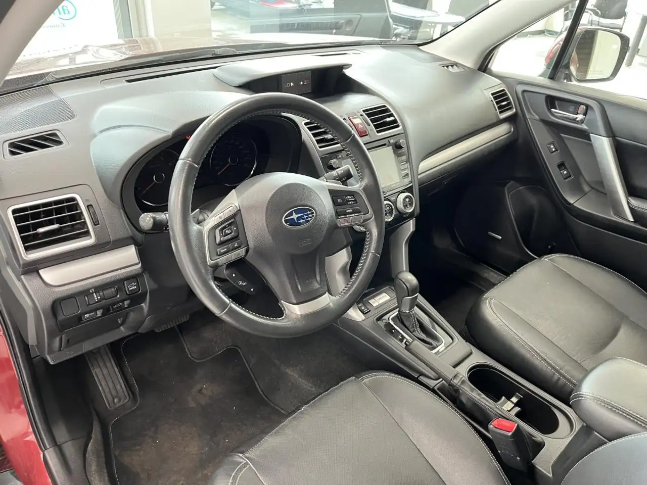 Subaru Forester снимка Subaru Forester