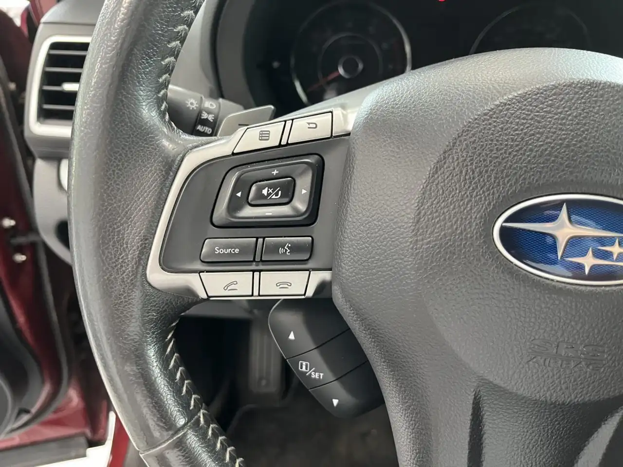 Subaru Forester снимка Subaru Forester