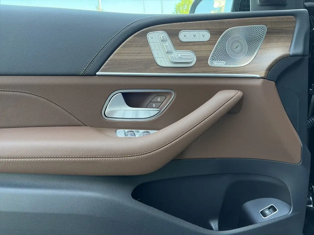 Mercedes-Benz GLE снимка Mercedes-Benz GLE