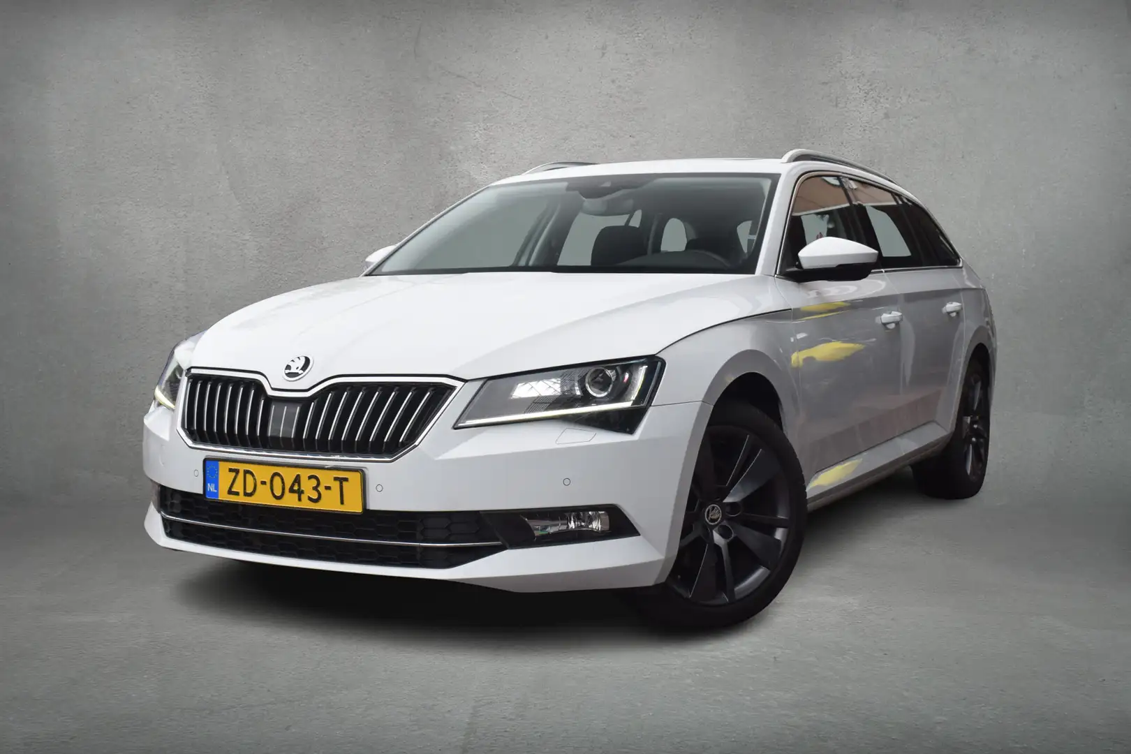 Skoda Superb Combi 1.5 TSI ACT Ambition Business | Panorama | A Wit - 2