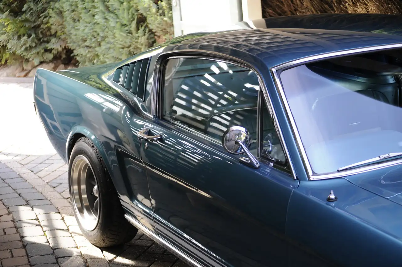 Ford Mustang Fastback GT, foto 9