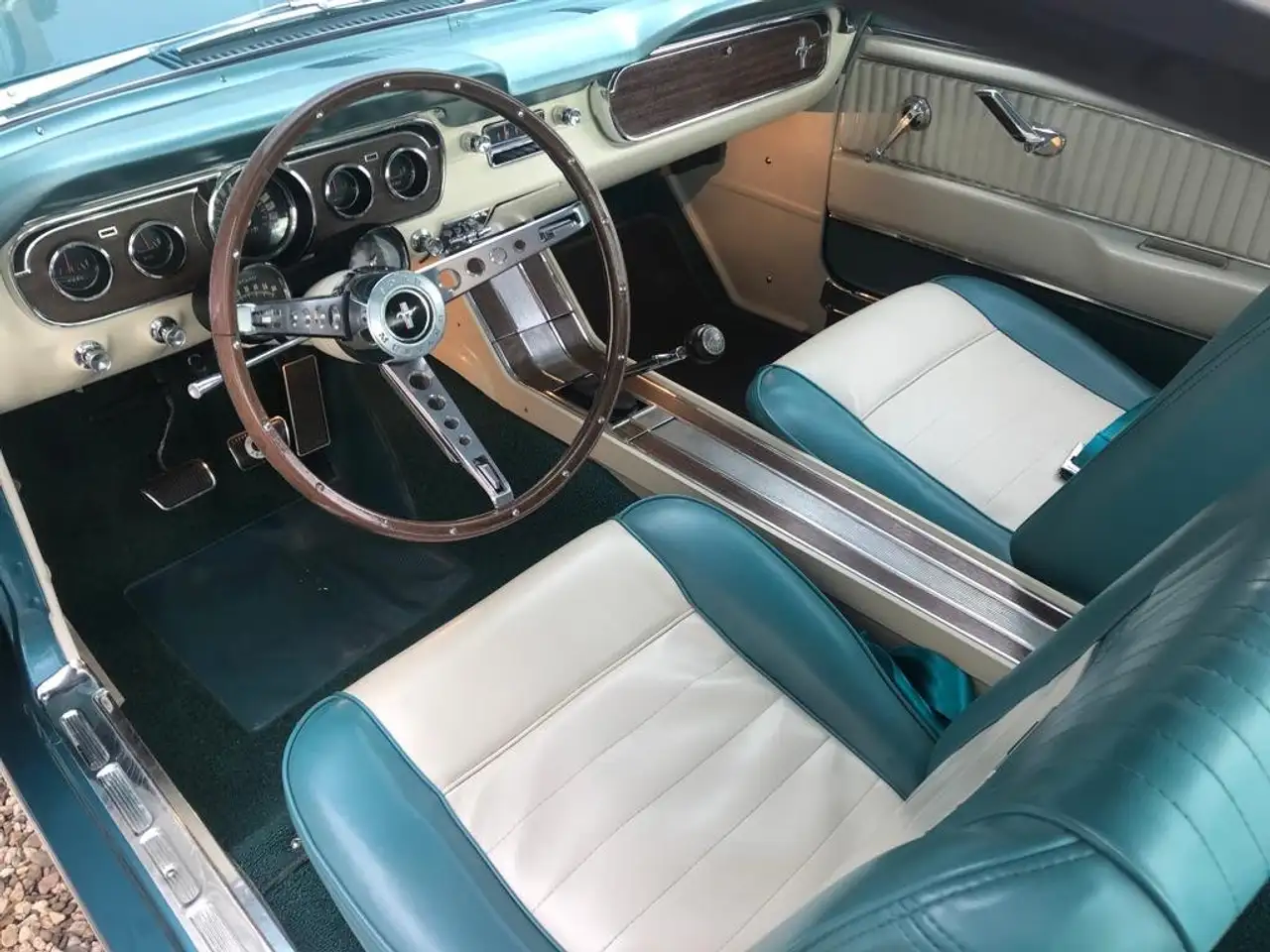 Ford Mustang Fastback GT, foto 12