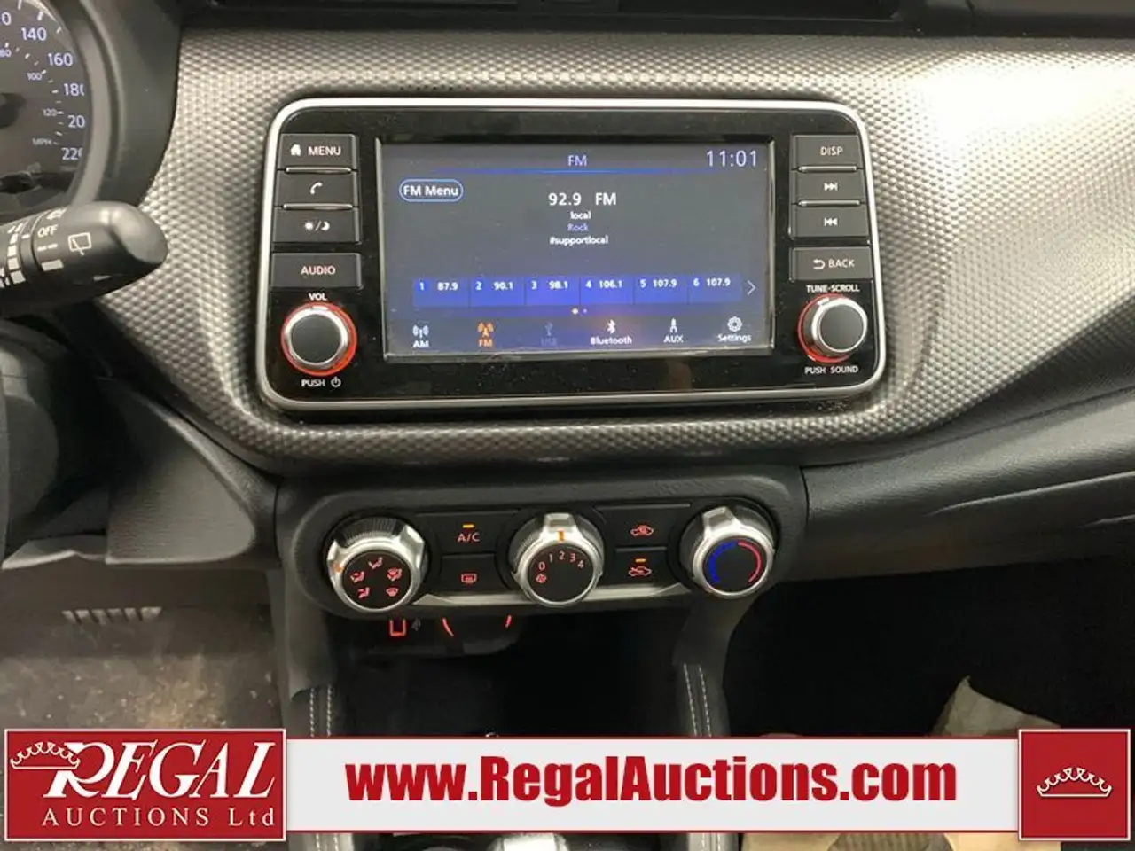 Nissan Kicks photo Nissan Kicks