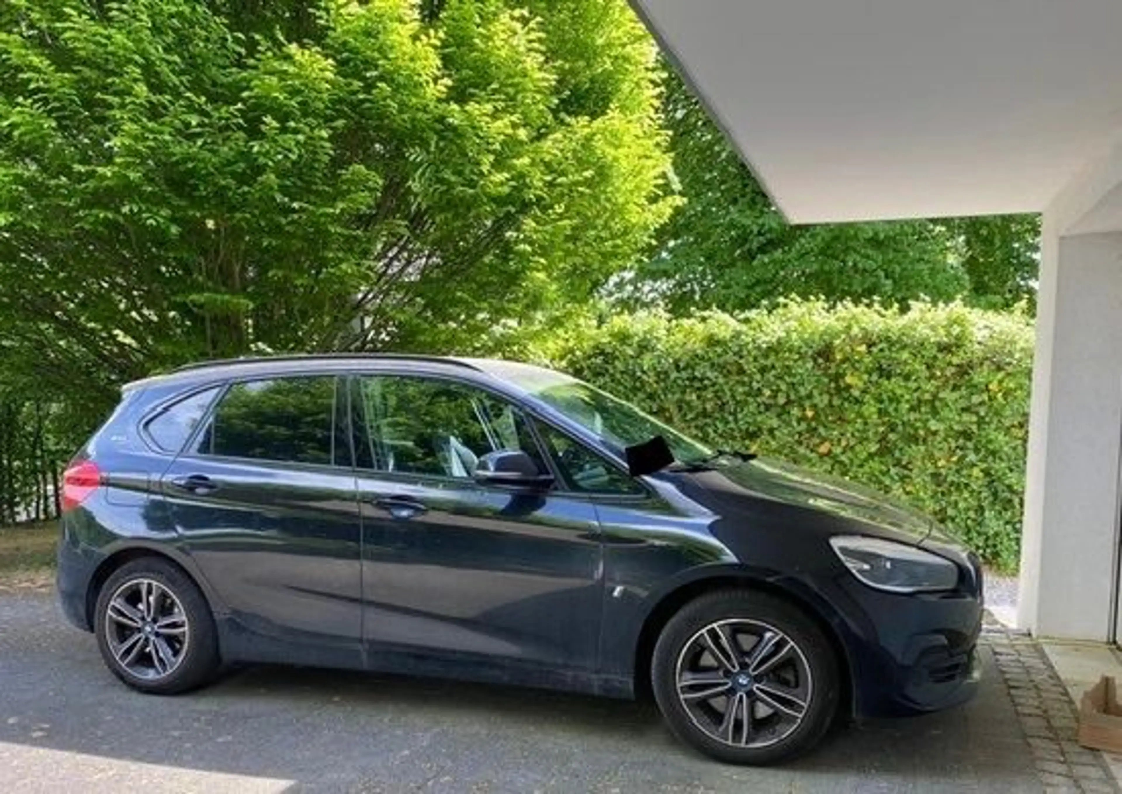 BMW 225 225 xe Active Tourer Sport Line Allrad 1.Hand