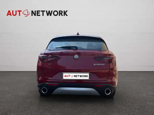Alfa Romeo Stelvio view 6