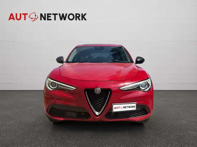 Alfa Romeo Stelvio view 5