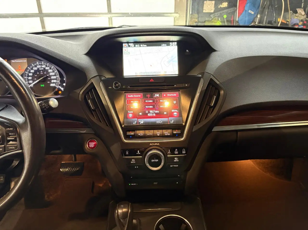 Acura MDX снимка Acura MDX