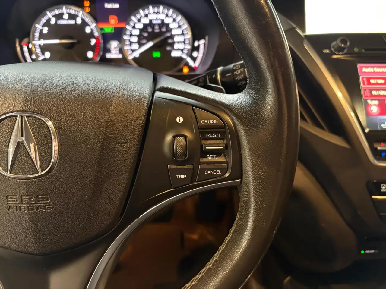 Acura MDX снимка Acura MDX