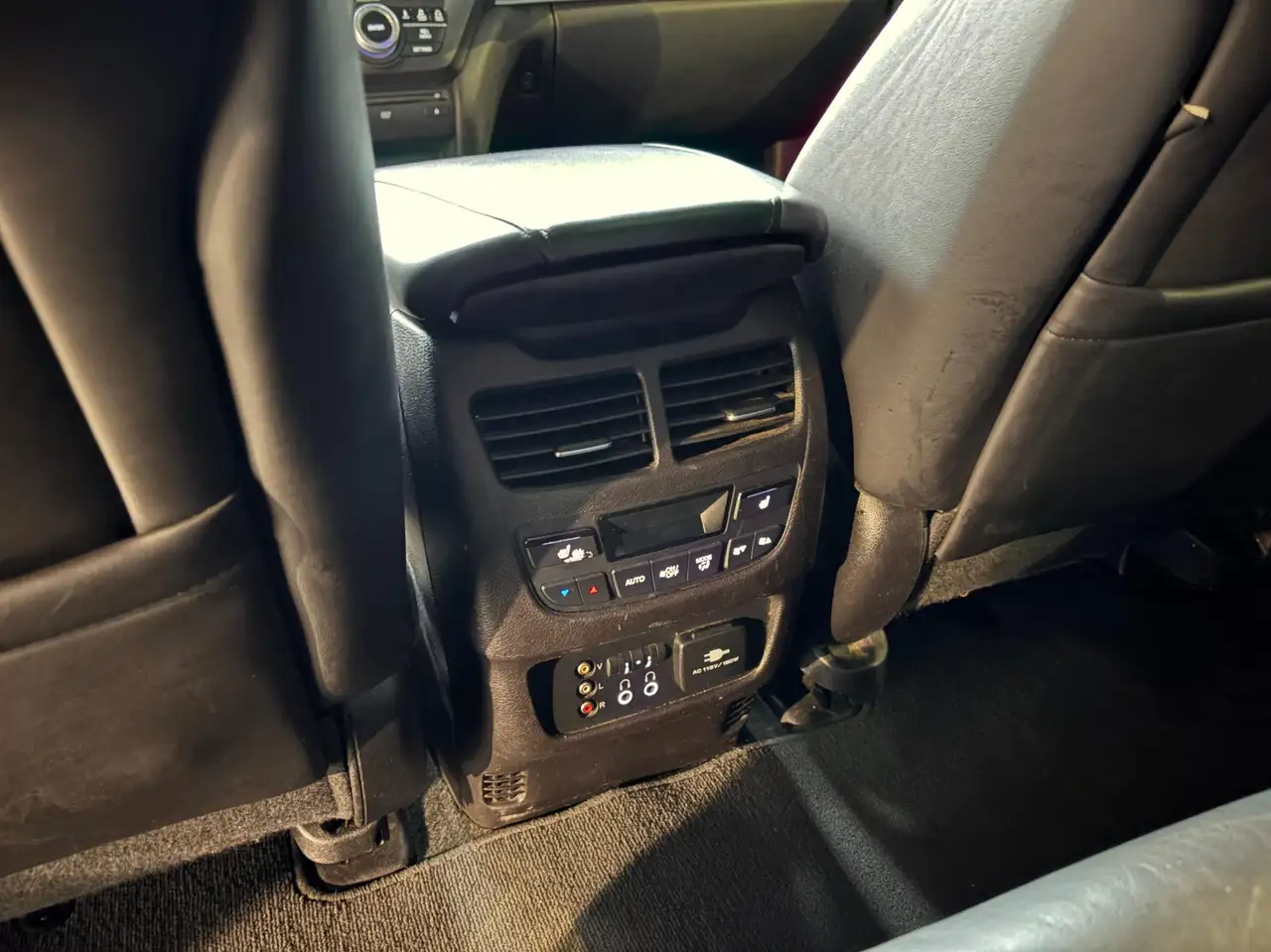 Acura MDX снимка Acura MDX